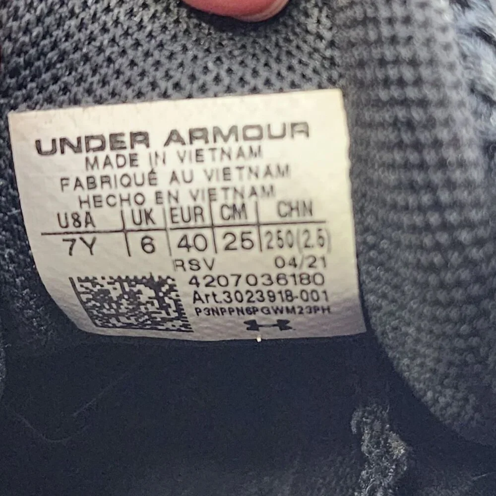 Under Armour Sc 3zer0 IV Basketball Shoes Unisex Mid-Top Black‎ Youth Size 7